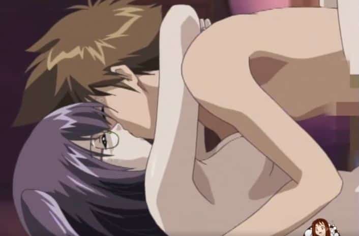 Adolescente nerd con gafas se folla a su salvador hentai xxx